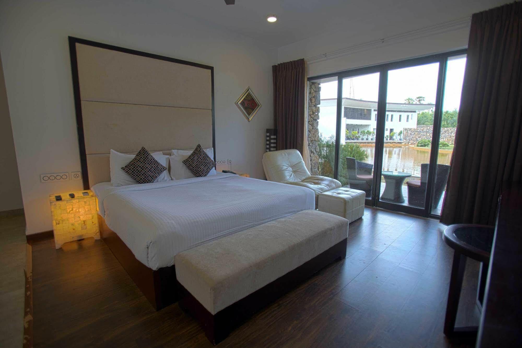 Anora Beach Resort Mahabalipuram Kuvattur Exterior photo